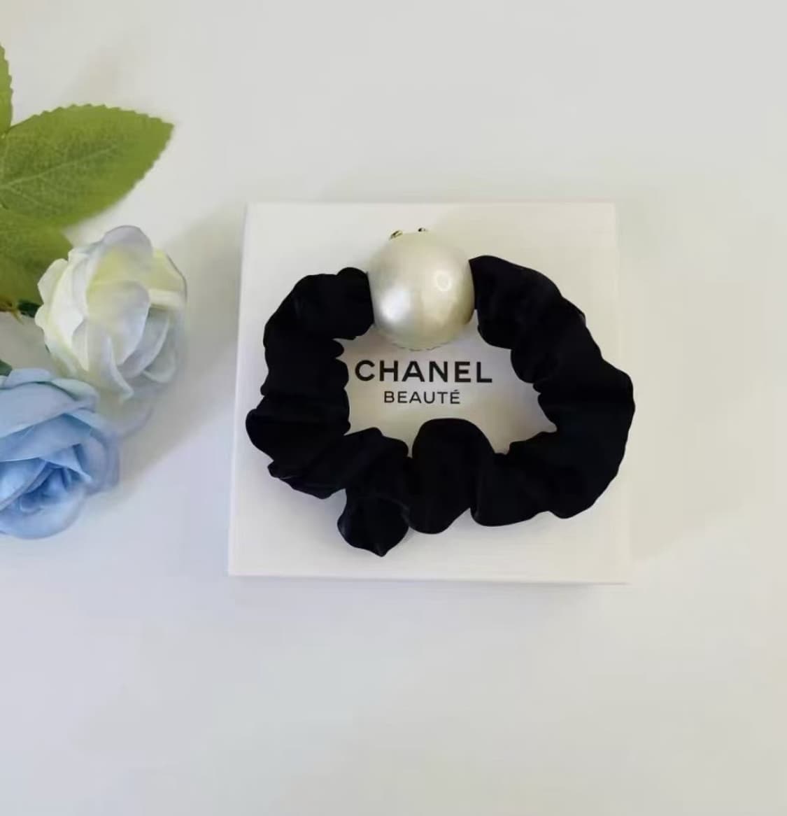 샤넬뷰티 진주 CC로고 헤어슈슈 상품이미지8
