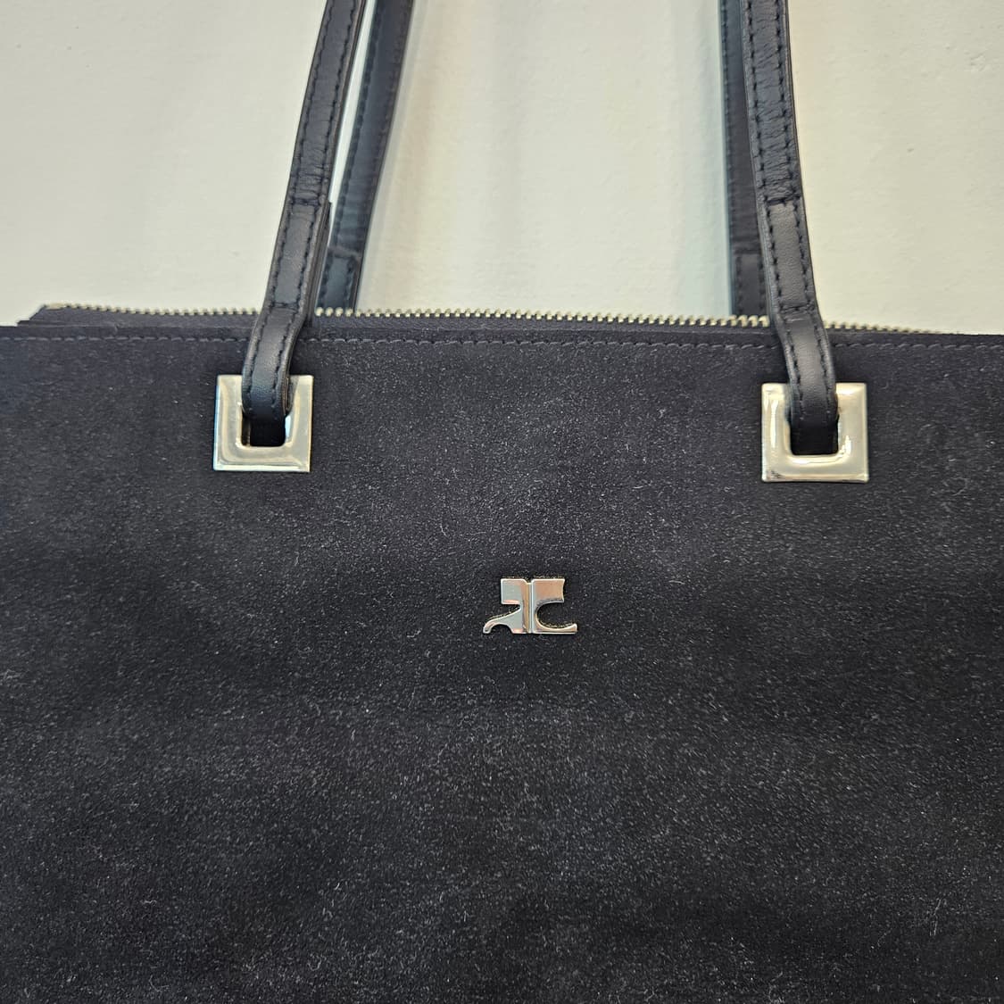 꾸레쥬 스웨이드 토트백 상품이미지2