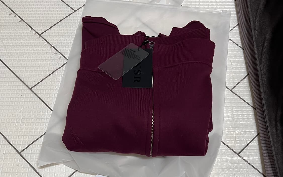 [L] DNSR 크롭 후드 집업 버건디 상품이미지3