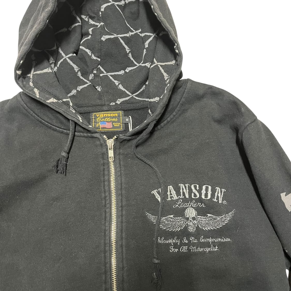 밴슨 레더 글리터 레터링 자수 후드집업  상품이미지3