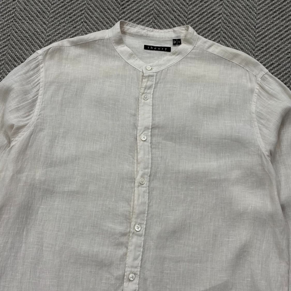 띠어리 헨리넥 린넨 블라우스 v2924 상품이미지3