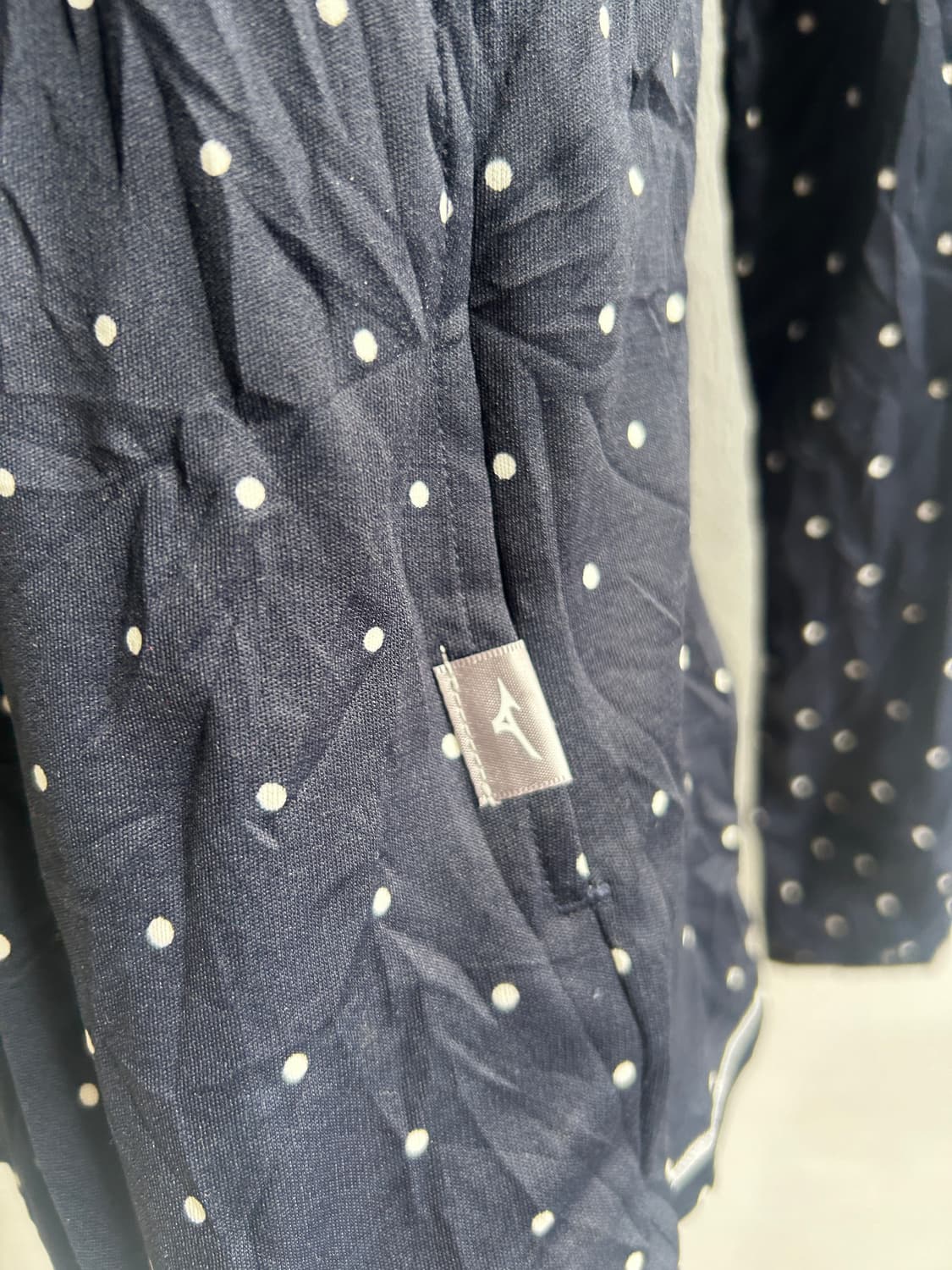 땡땡이 집업  상품이미지2