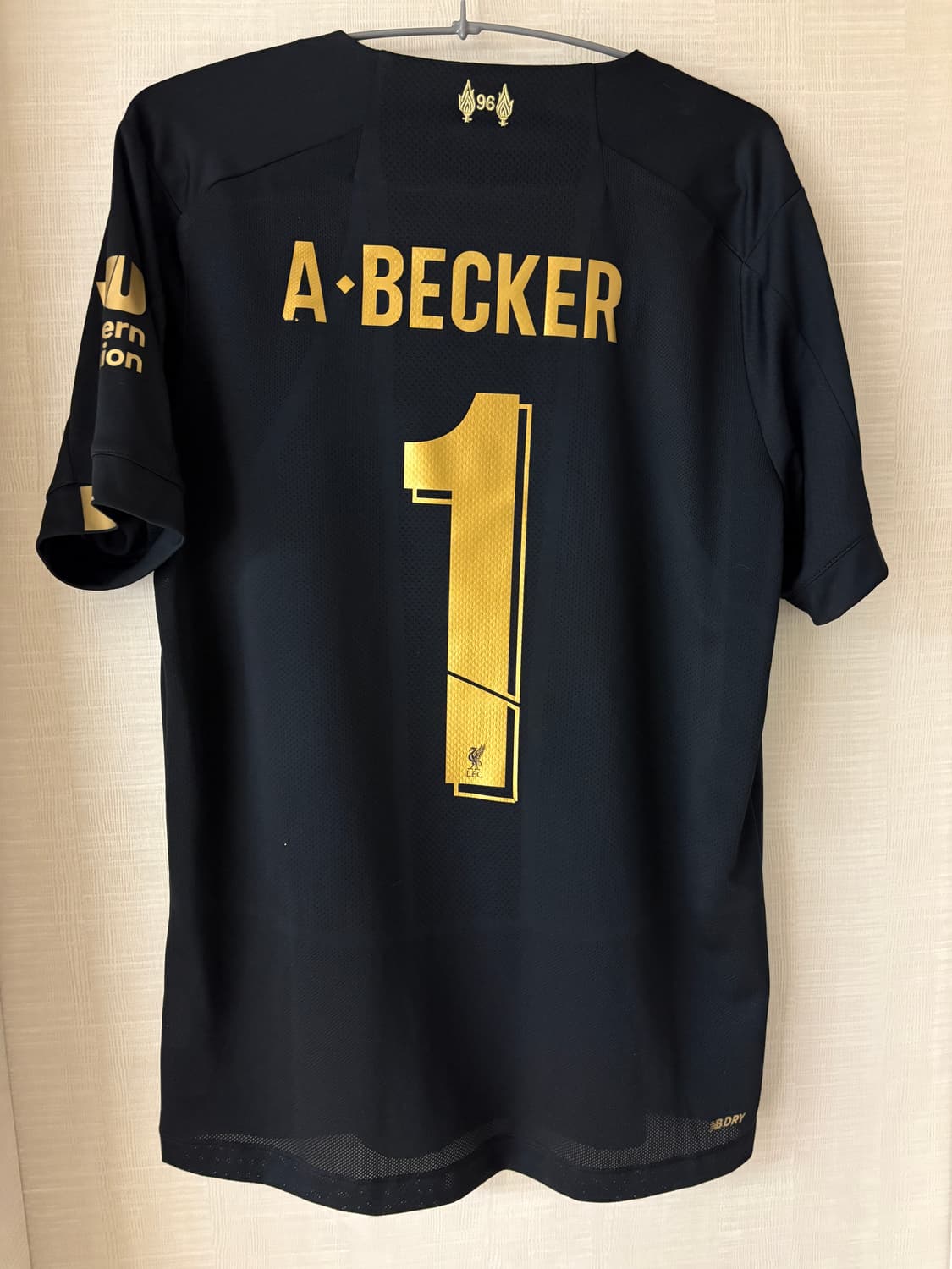 19-20 리버풀 알리송 유니폼 정품 상품이미지2