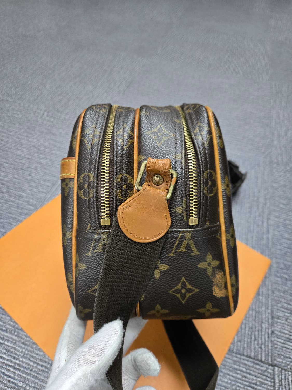 [특가][정품] 루이비통 리포터 메신저백 상품이미지5