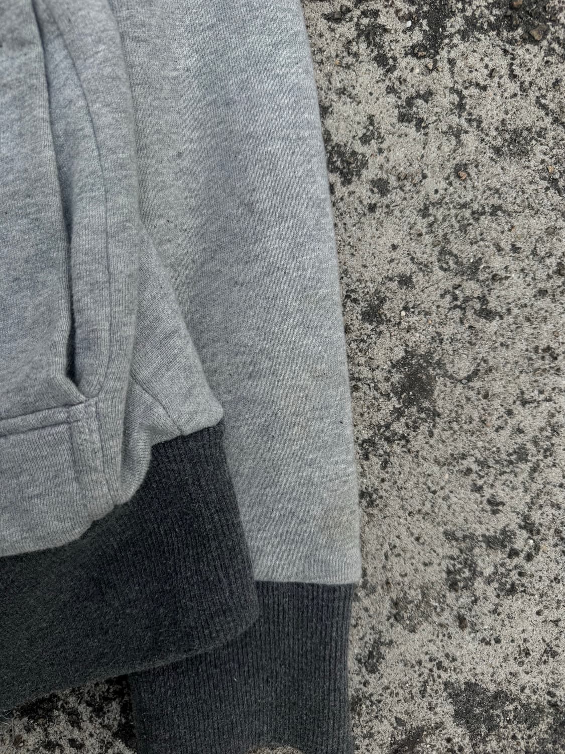 Gray Lined Zip-Up Hoodie 상품이미지4