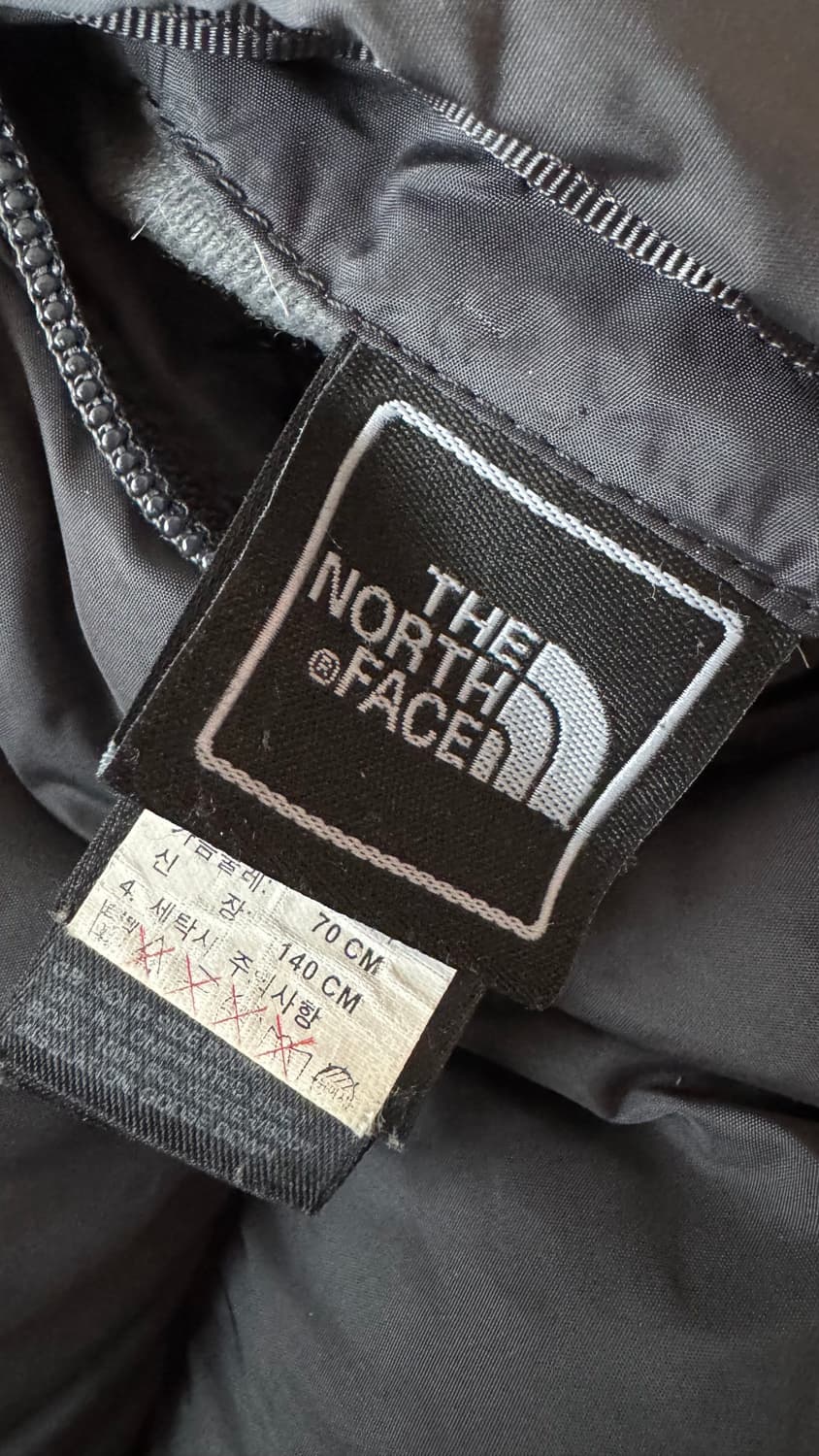 노스페이스 구스 양면 패딩입니다 상품이미지9