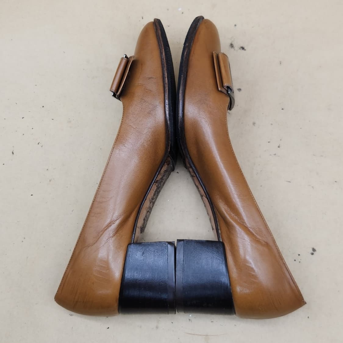 페라가모 카르멘 펌프스 6.5 235 굽4 상품이미지5