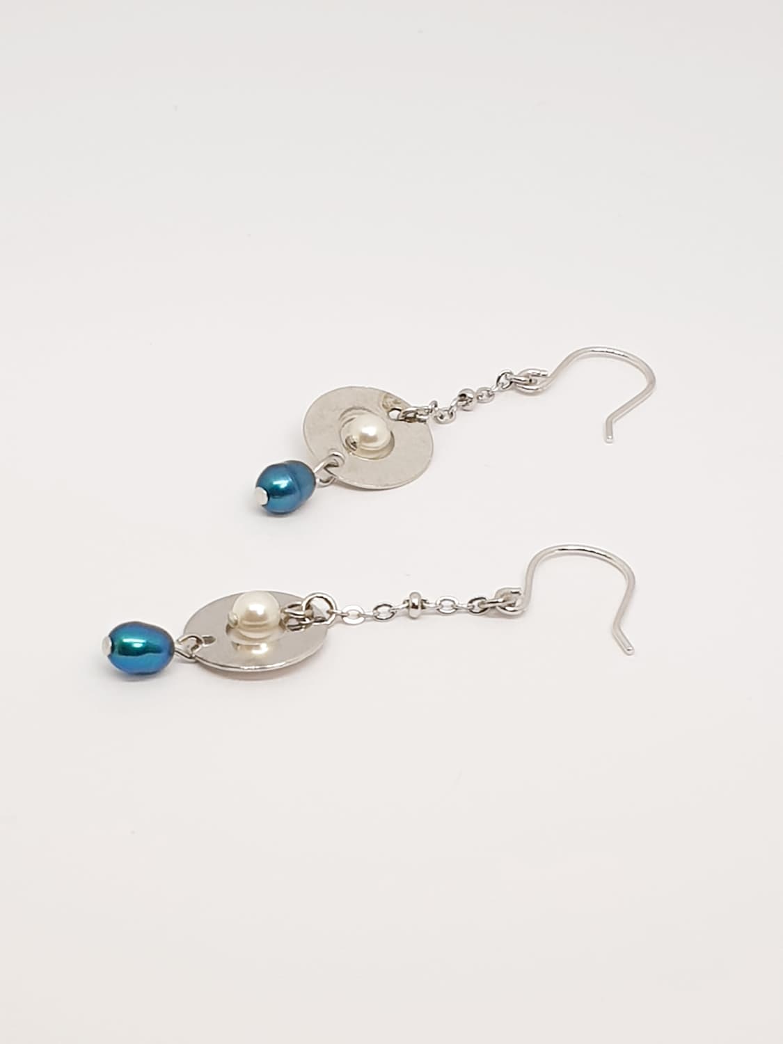 피콕블루 담수진주 귀걸이 상품이미지1