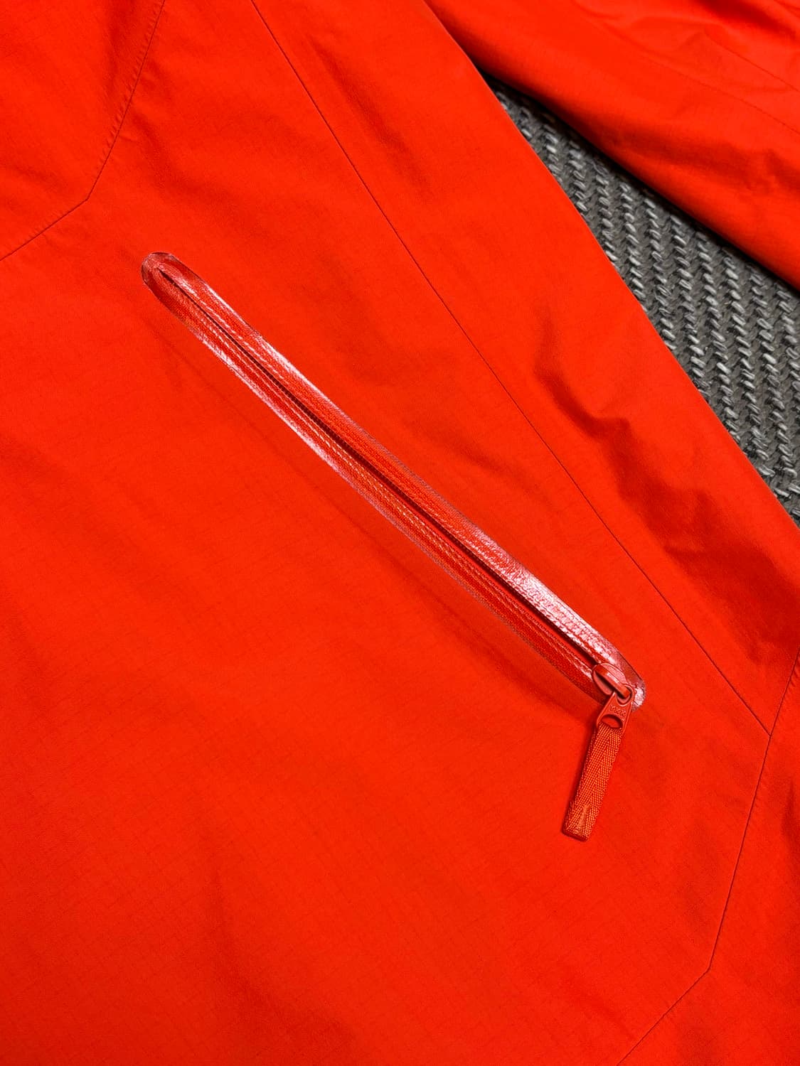 아크테릭스 제타SL L사이즈 레드 + 오렌지 컬러 바람막이 상품이미지9