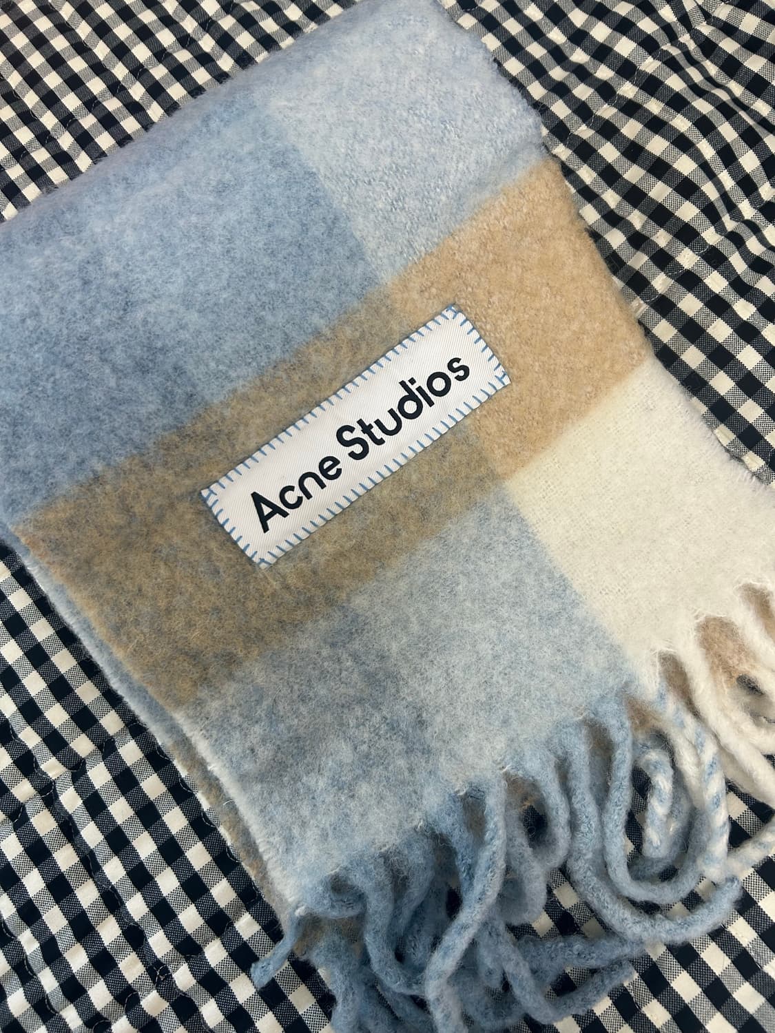 아크네 스튜디오 모헤어 머플러 파스텔블루 상품이미지1