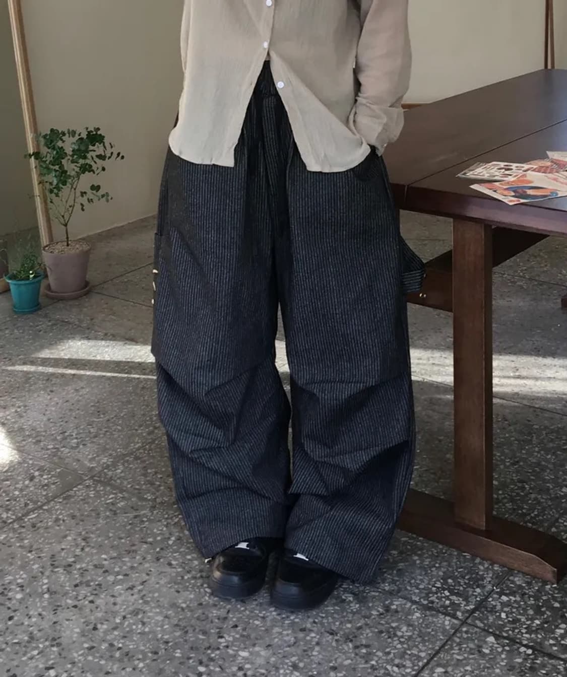 오뉴이 스트라이프 밴딩 벌룬팬츠 (흑청) 상품이미지3