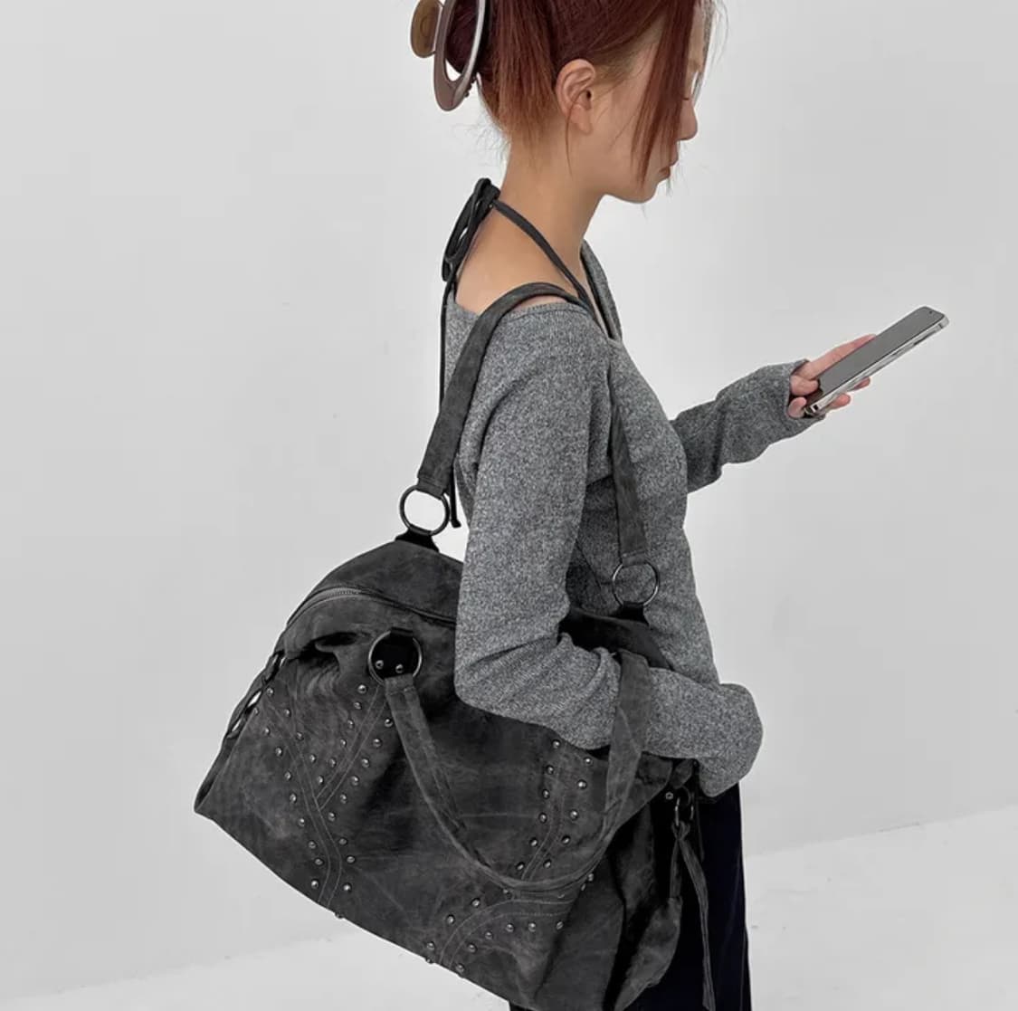 블랙업 비크먼 스터드 빈티지 레더 숄더백 상품이미지1