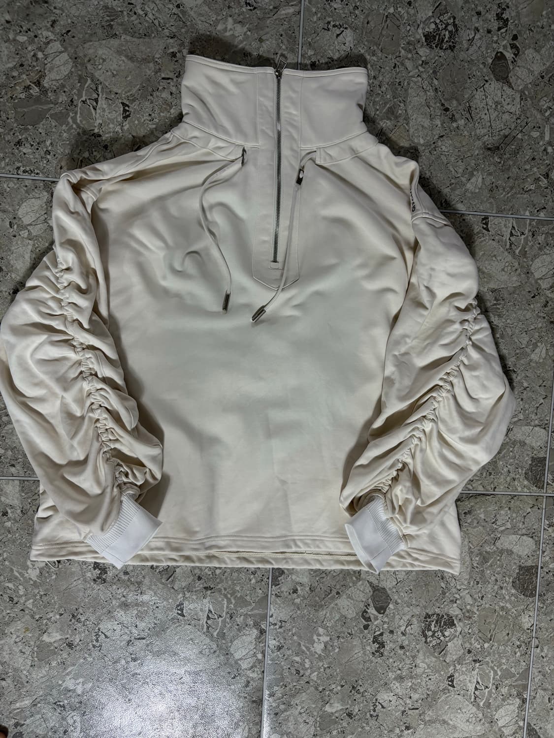 송지오 나르시스 하이넥 맨투맨 50 상품이미지1