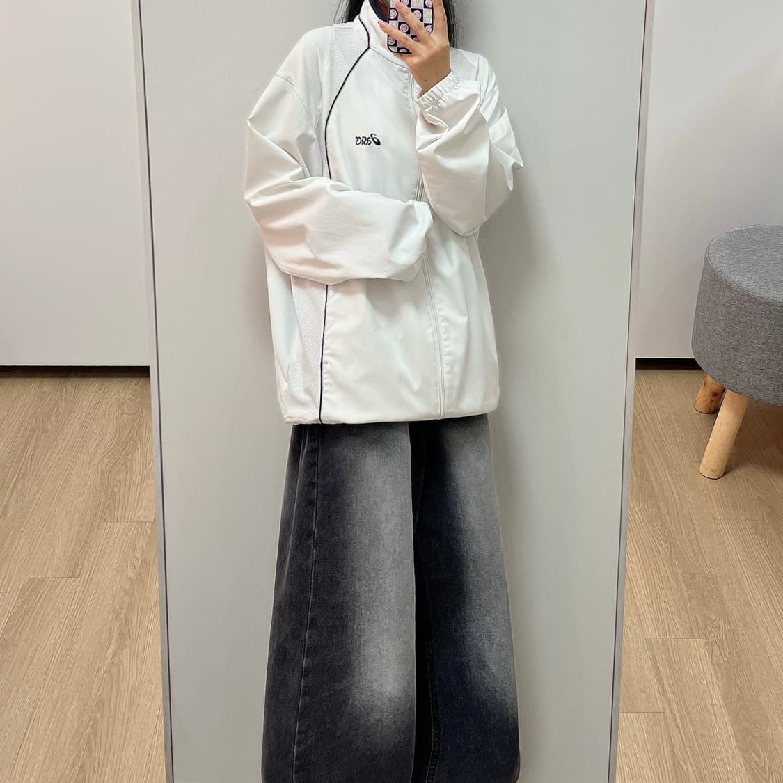 아식스 올드스쿨 화이트 바람막이 자켓 105 상품이미지2