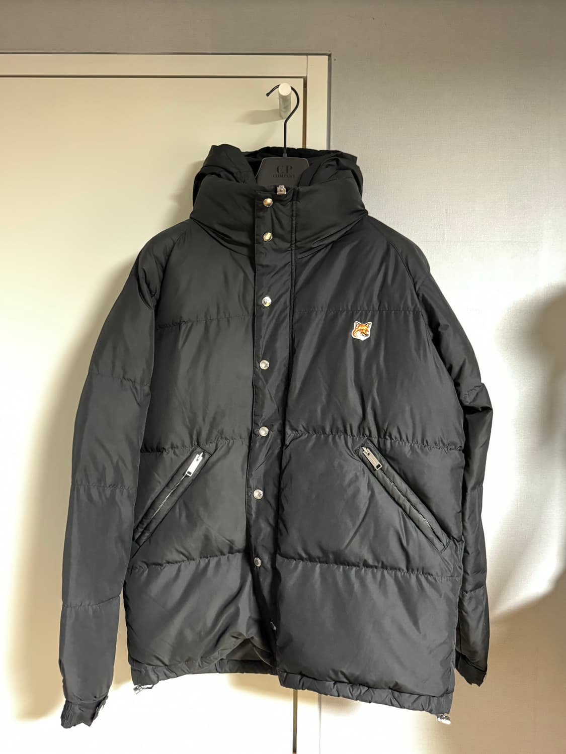 [L] 메종키츠네 후드 패딩 블랙 상품이미지1