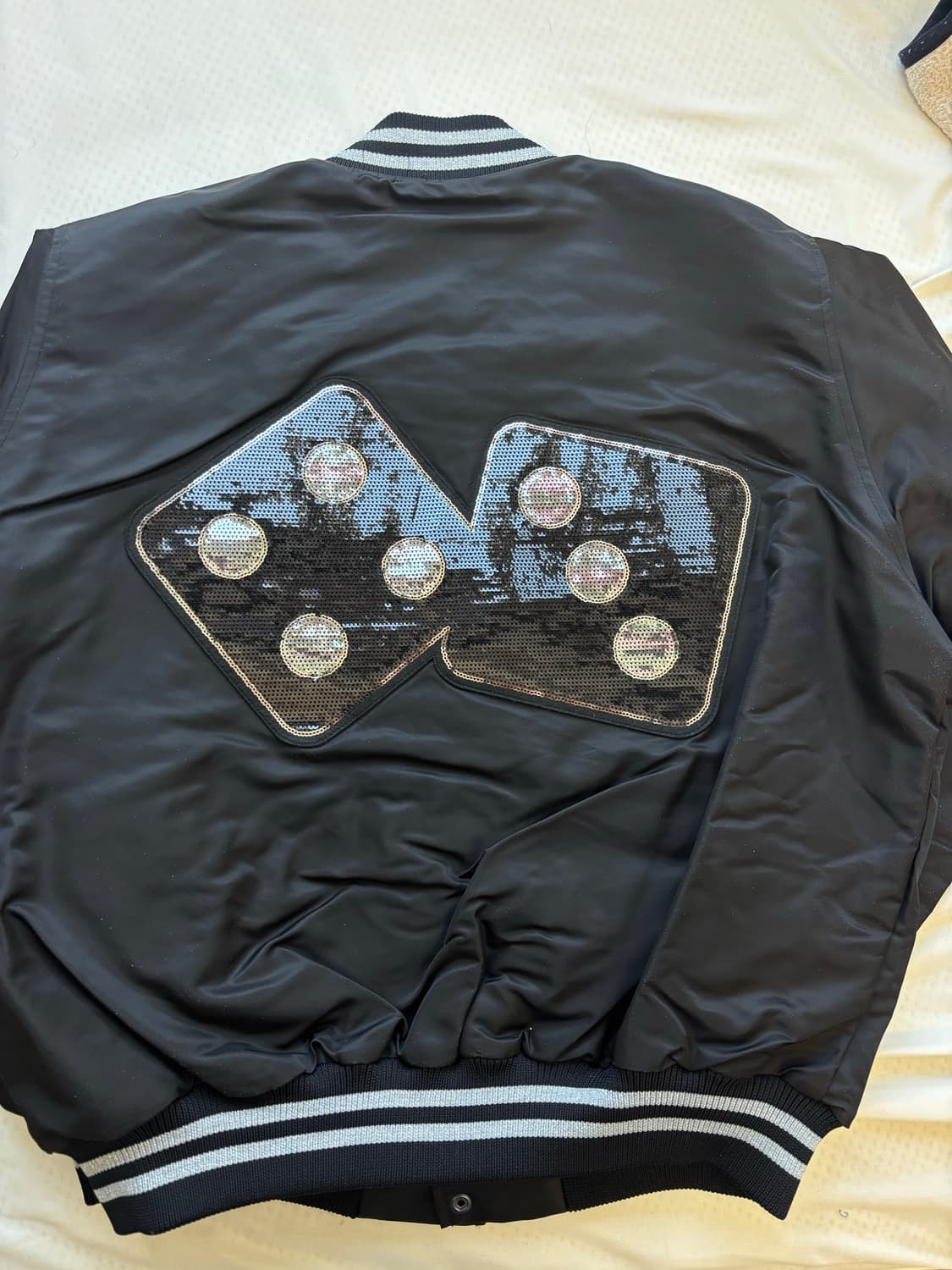 스투시 사틴 자켓 상품이미지2