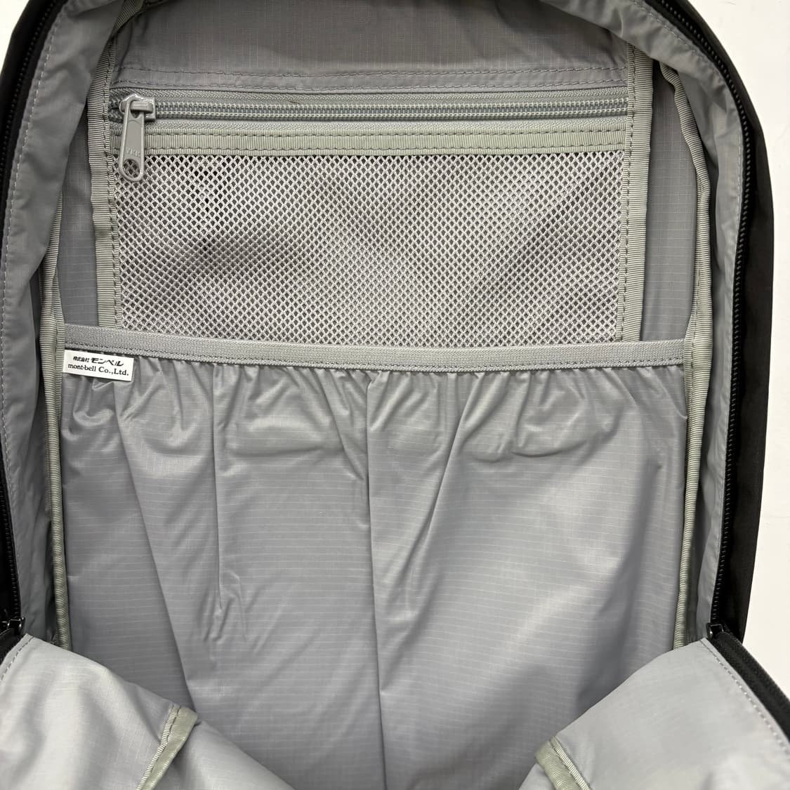 몽벨 mont-bell 블랙 백팩 상품이미지4