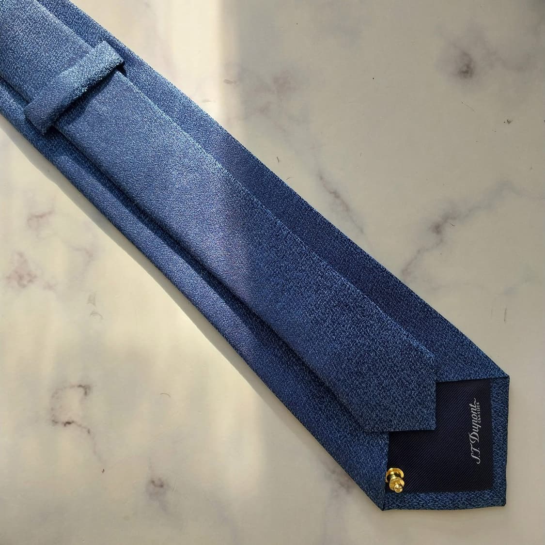 에스 티 듀퐁 실크 블루 솔리드 넥타이 8.1cm A+등급 K1717
 상품이미지9