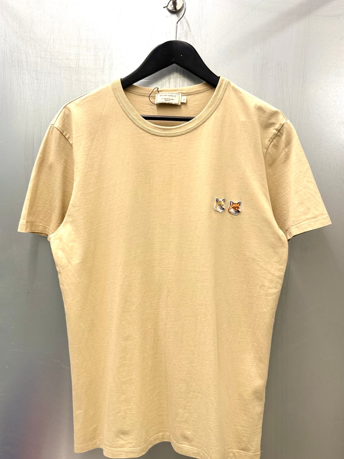 Maison kitsune 메종키츠네 더블폭스 헤드패치 베이지 반소매 티 상품이미지1