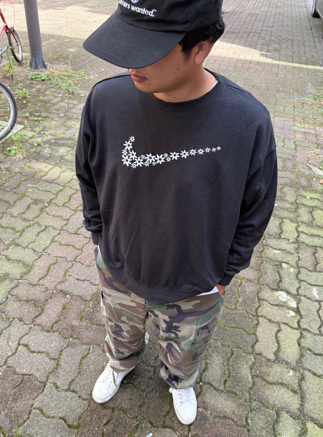 Nike Flower Long Sleeve 나이키 플라워 로고 롱 슬리브 상품이미지1