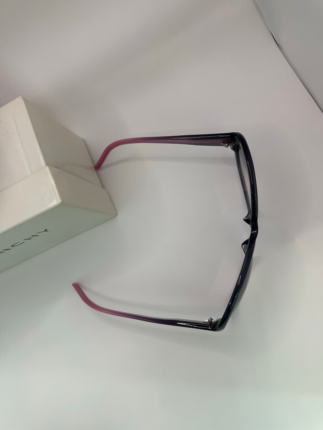 [새상품 무료배송] 정품 지방시 Made in Italy 선글라스 상품이미지5