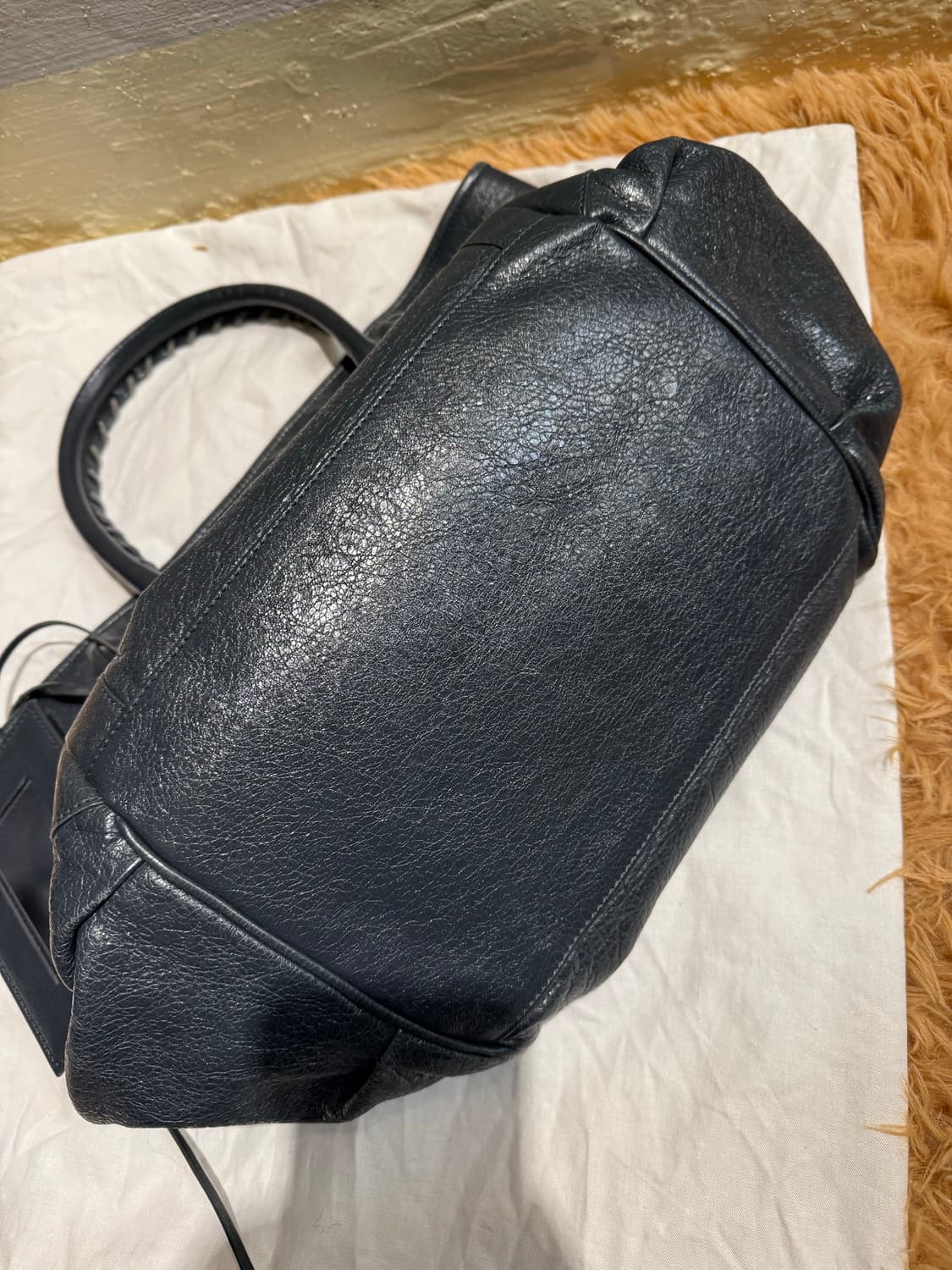 발렌시아가 선데이 토트백 스몰 챠콜 상품이미지6