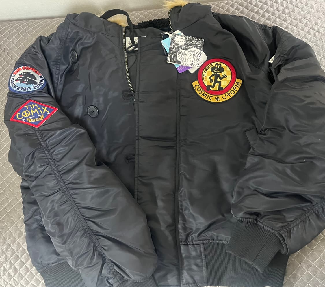 (급처 새상품)팀 코믹스 점퍼 L사이즈 상품이미지2
