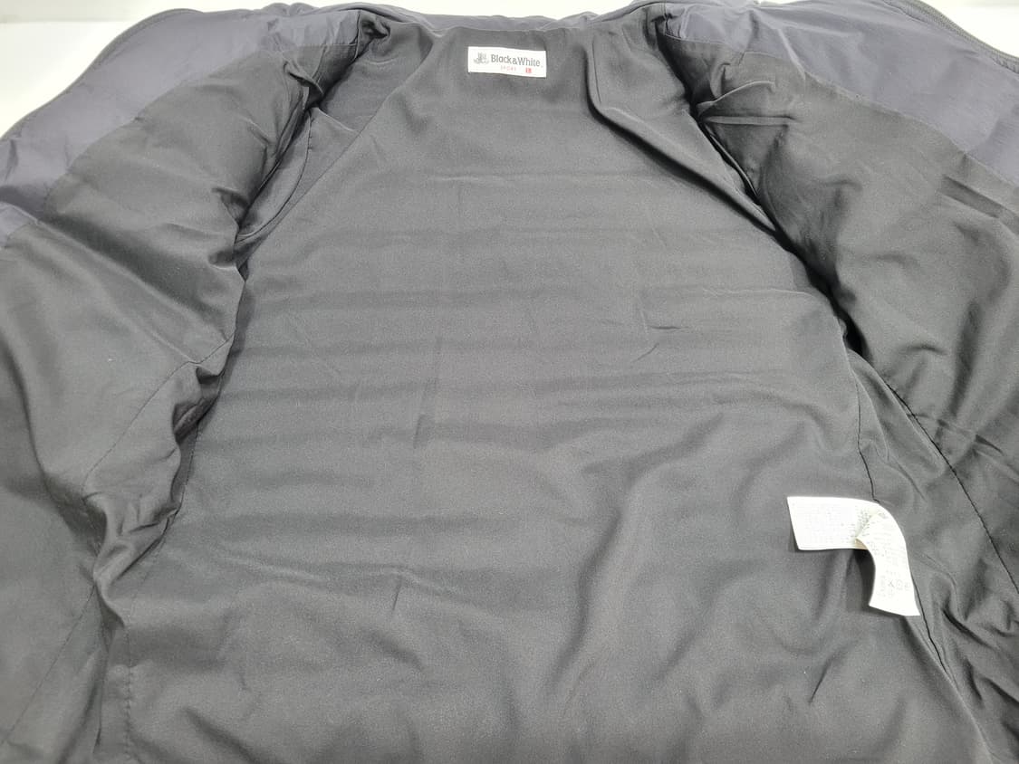 블랙앤화이트 경량 다운 패딩 / 여 L (90) 블랙
 상품이미지8