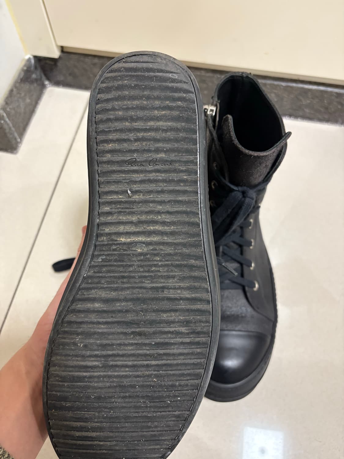 릭오웬스 트리플블랙 라몬즈 상품이미지3