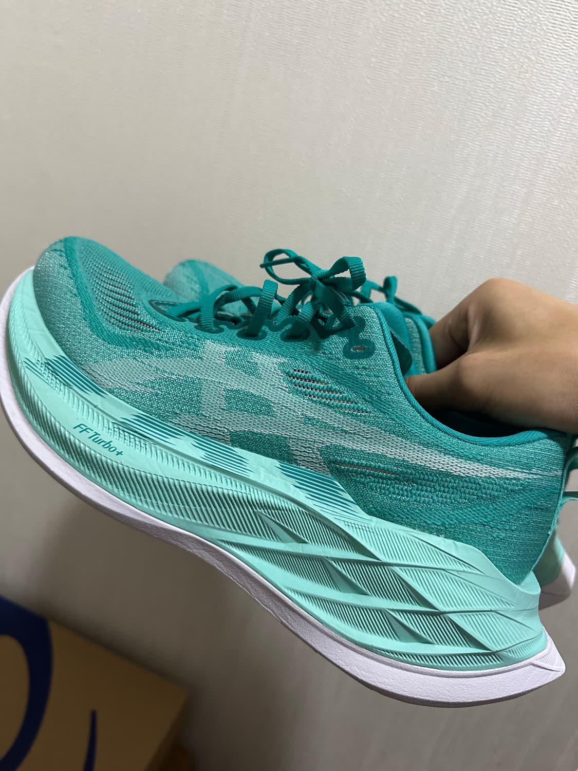245) 아식스 슈퍼블라스트2 팝니다 상품이미지3