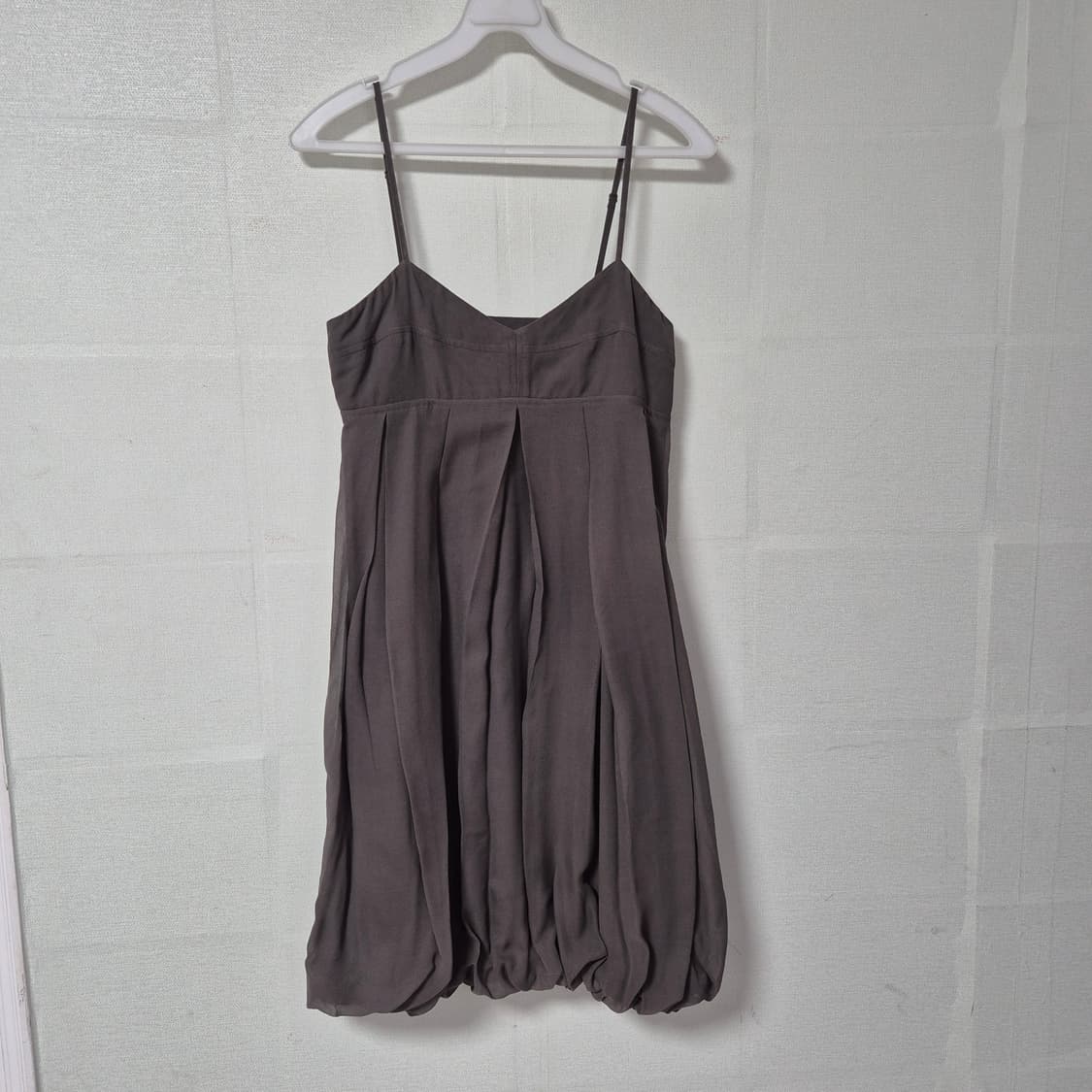 클럽모나코  브라운 끈나시 플레어 원피스 상품이미지1