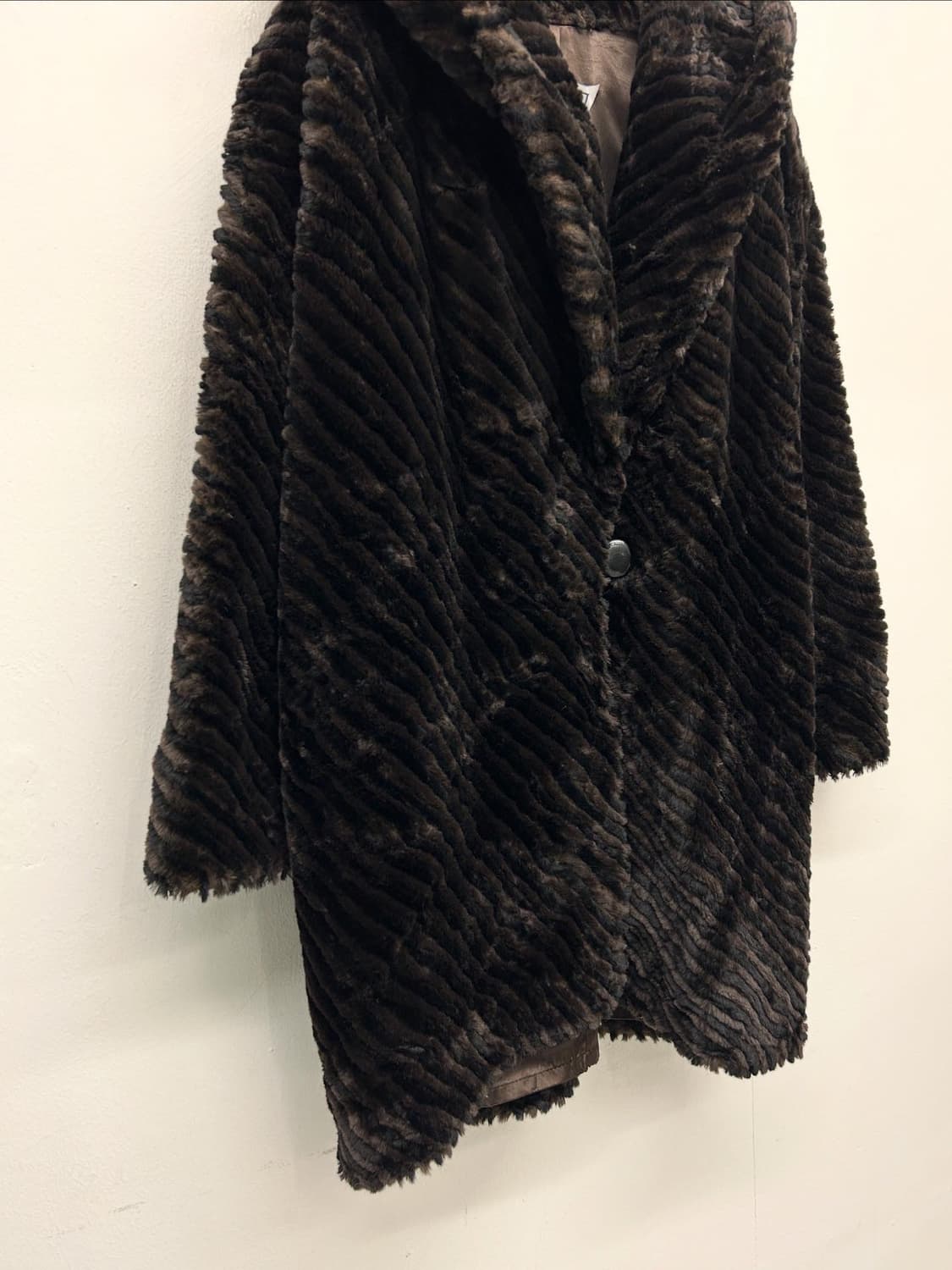 J. Percy for Marvin Richards 페이크 퍼 후드 코트 상품이미지3