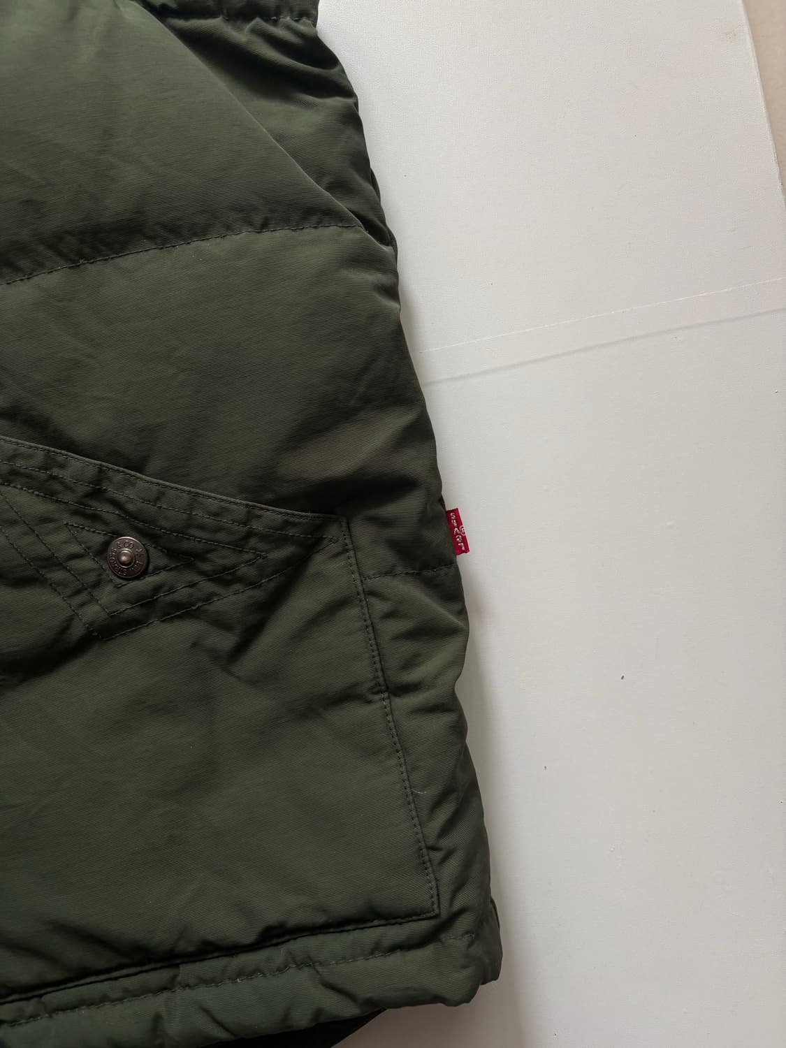 Levi's 리바이스 카키 패딩 조끼 상품이미지5