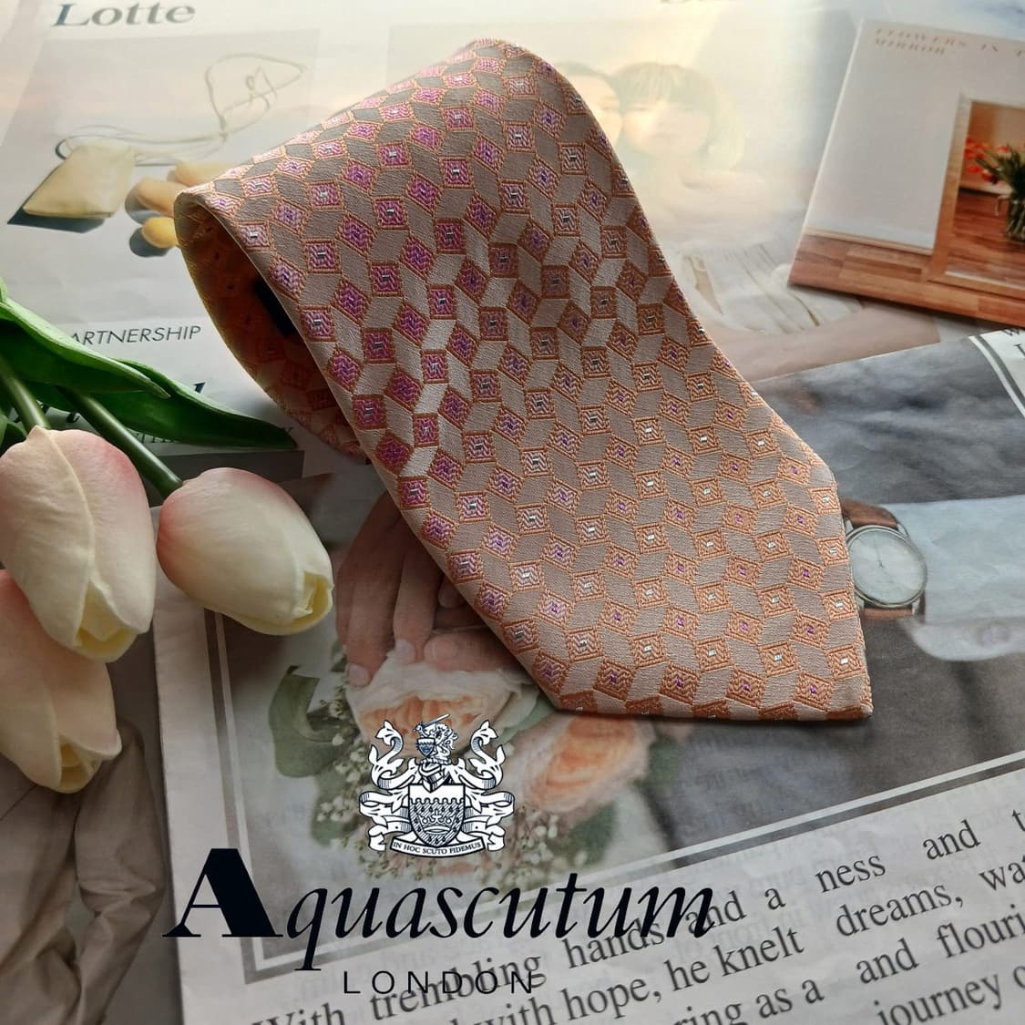 아쿠아스큐텀 실크 핑크 지오메트릭 넥타이 9cm A등급 A18561
 상품이미지1