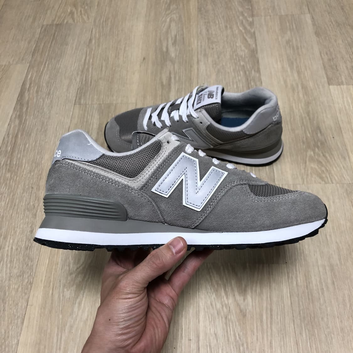 (245) 뉴발란스 New Balance 574 스웨이드 그레이 상품이미지6