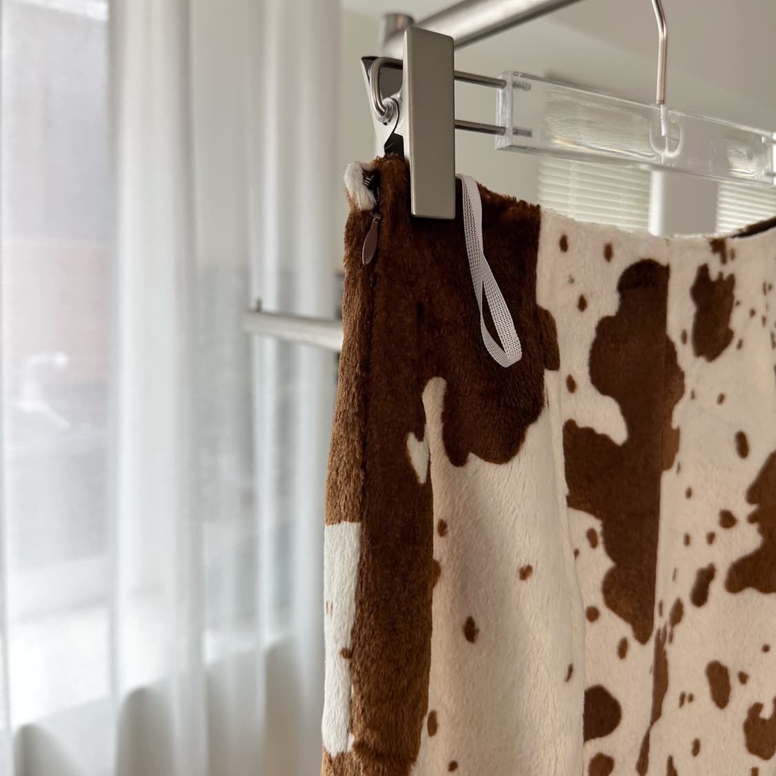 Cow printed fur skirt 상품이미지3