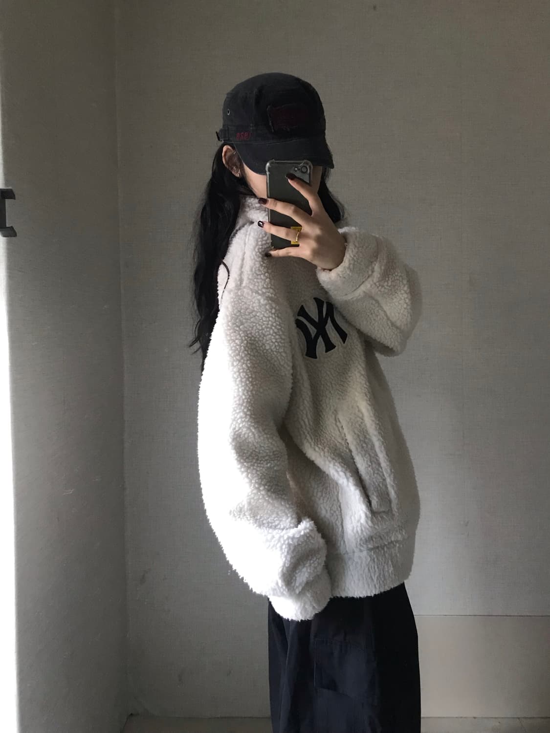 MLB 아이보리 오버핏 후리스 상품이미지5