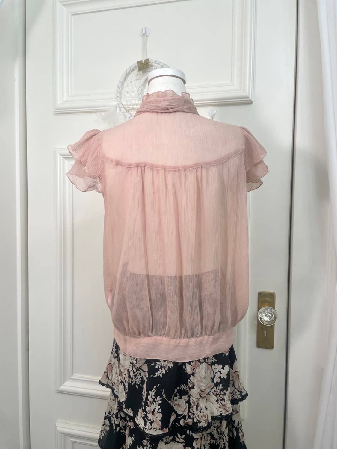 indi pink bow point ruffle summer blouse 상품이미지5