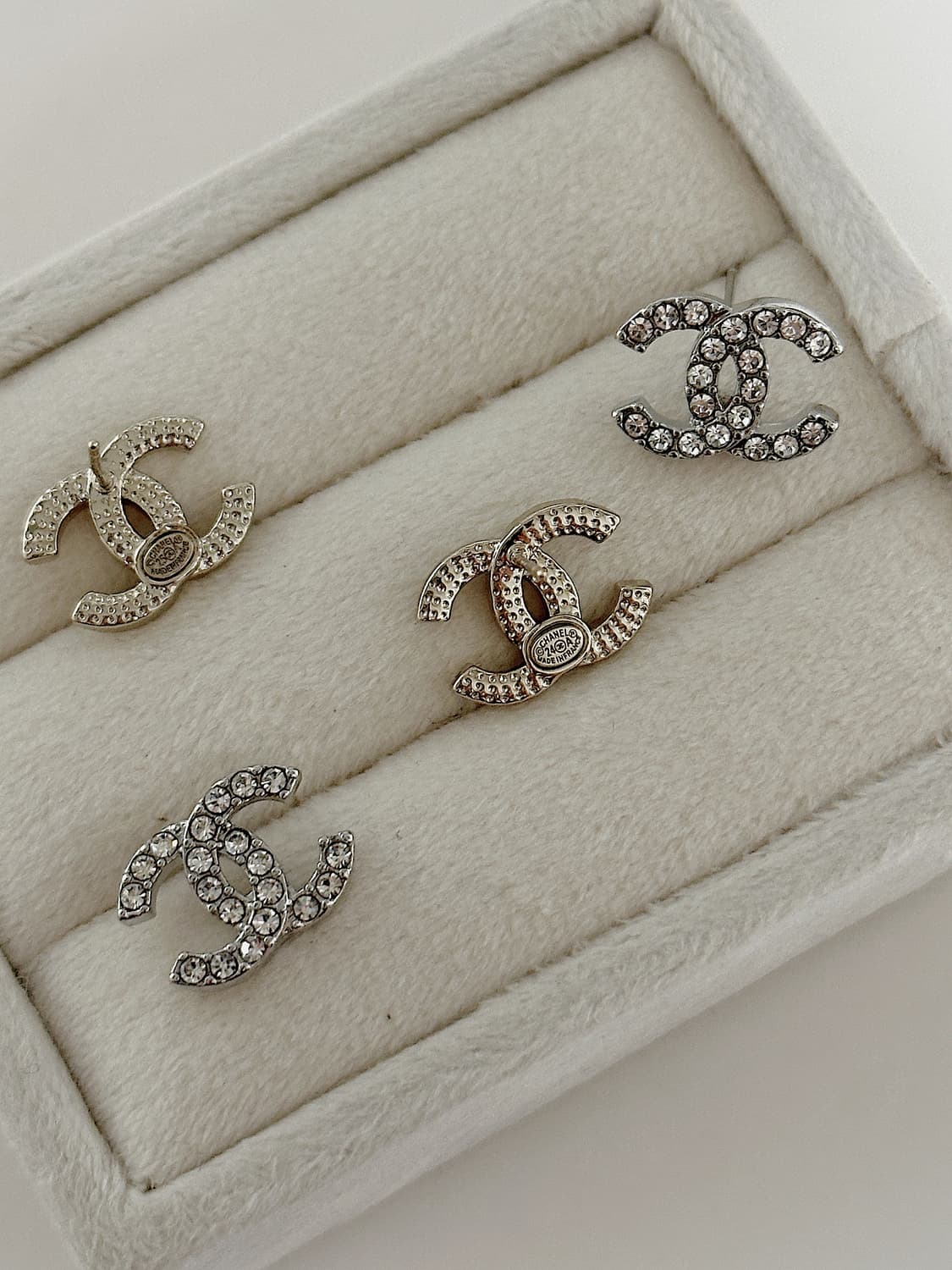 샤넬 크리스탈 업사이클링 귀걸이 골드 상품이미지6