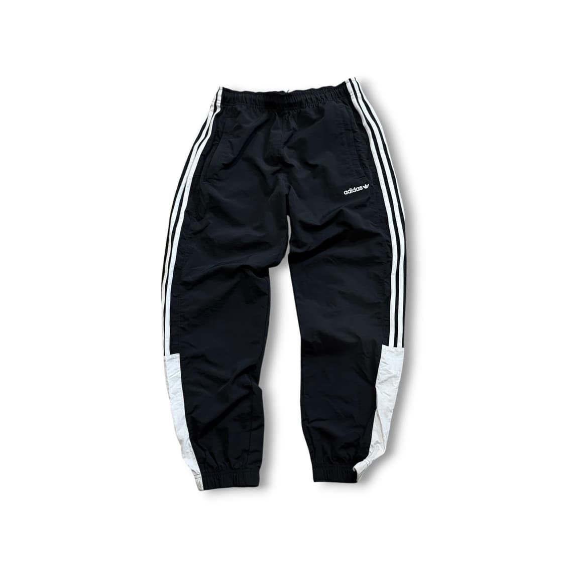 아디다스 락업 트랙 팬츠 상품이미지1