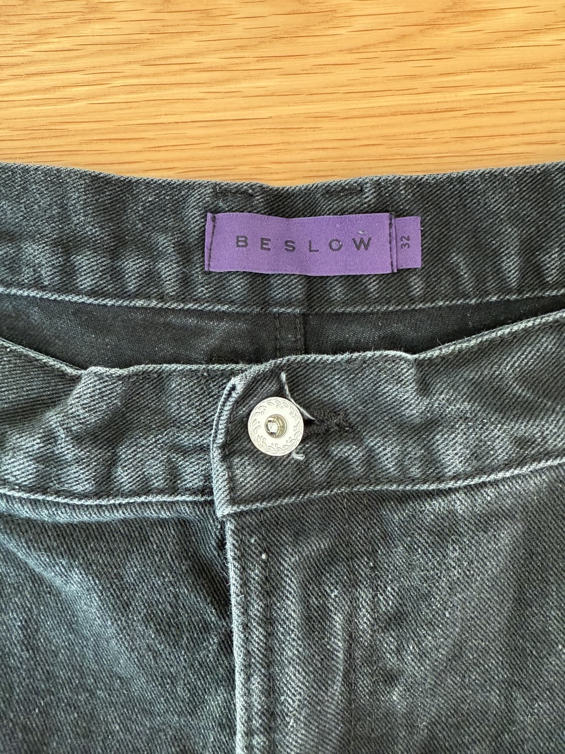 비슬로우(BESLOW) 턱 흑청 데님 팬츠 상품이미지7