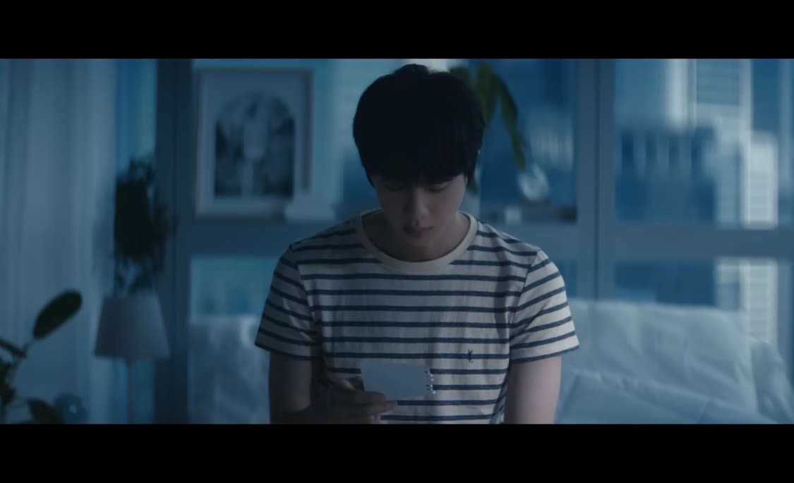 생로랑 카산드라 스트라이프 티셔츠 상품이미지7