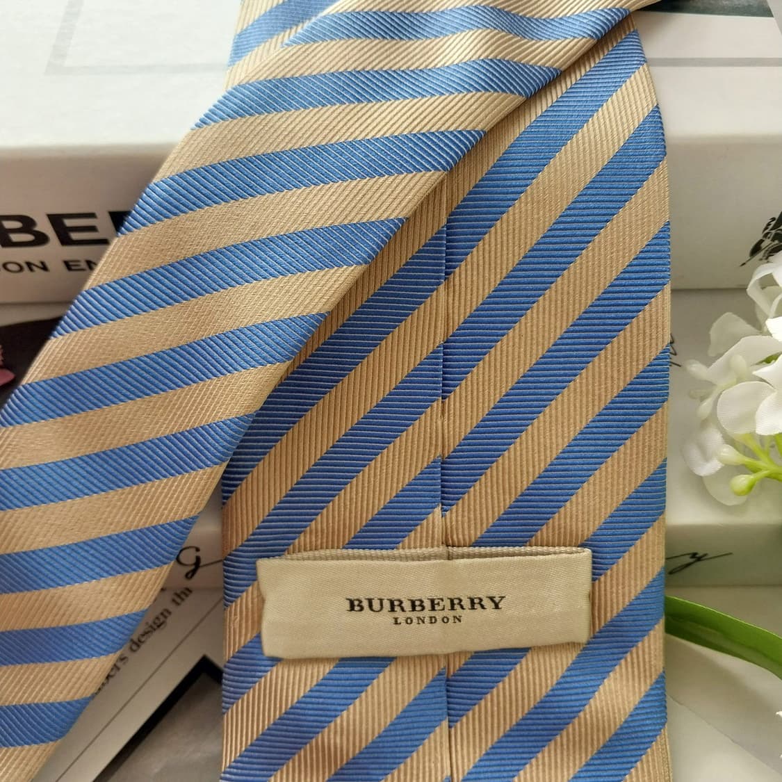 버버리 넥타이 베이지 블루 스트라이프 8.9cm A+등급 K2144 상품이미지7