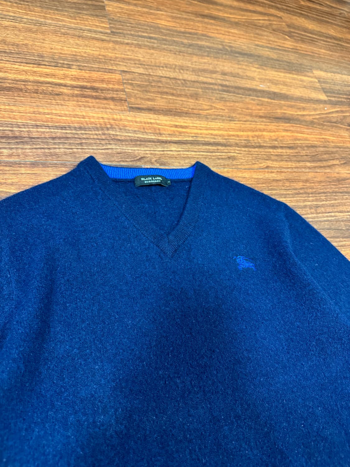 버버리 여성 캐시미어 니트 네이비 상품이미지2