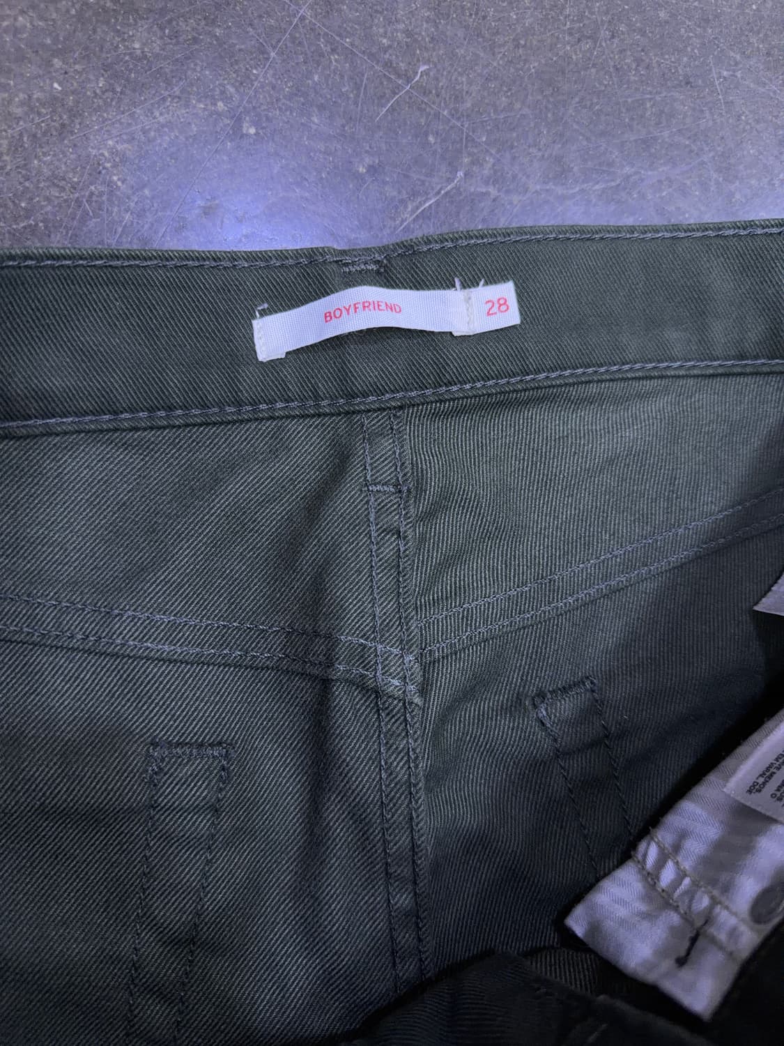 리바이스 보이프렌드핏 코튼팬츠 올리브 카키 28 상품이미지8