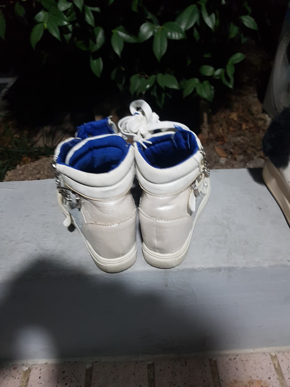 화이트 하이탑 지퍼 스니커즈 220 판매 상품이미지3