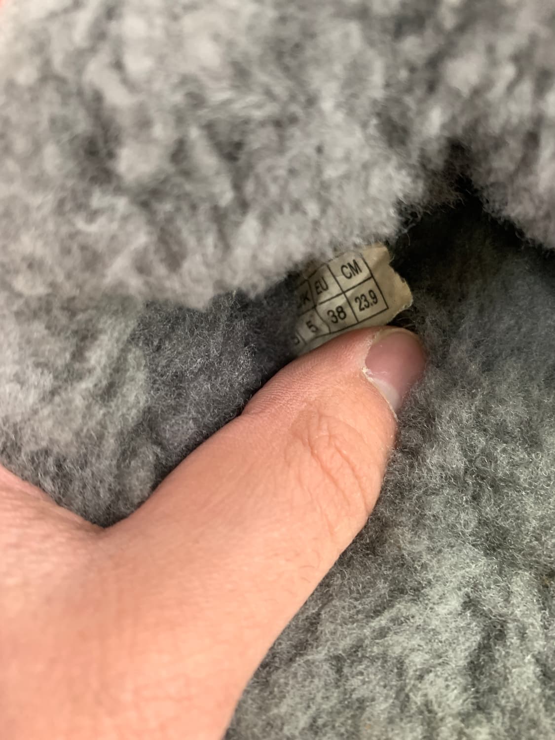 어그 W 디스케트 슬리퍼 차콜 240 상품이미지4