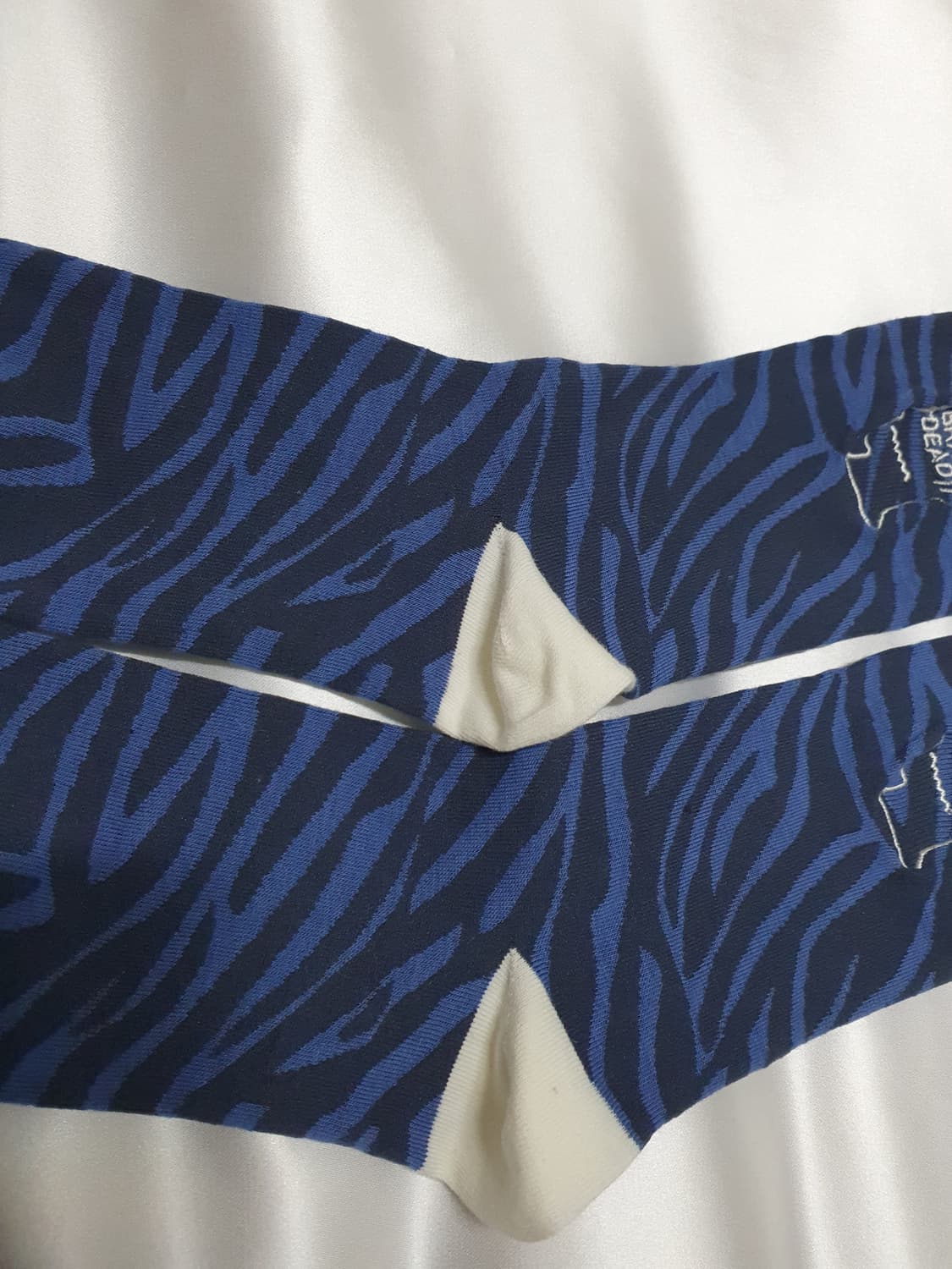 블루 네이비 지브라 얼룩말 브레인 데드 로고헤드 드레스 삭스 양말 상품이미지3