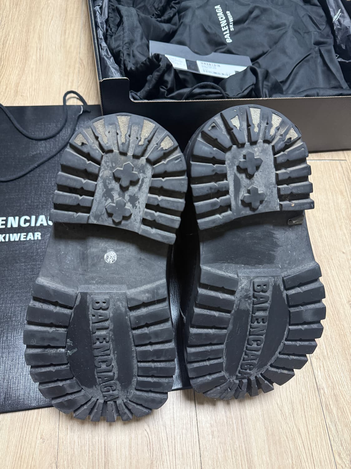 [41-42] 발렌시아가 알래스카 로우 부츠 상품이미지5