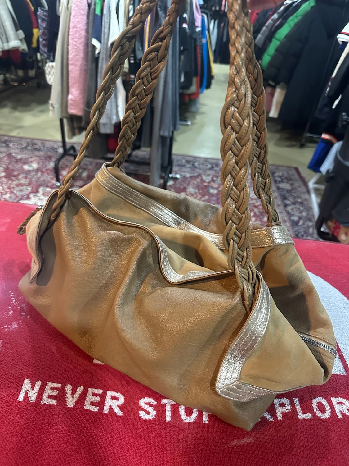 페레가모 가죽 베이지 숄더백 상품이미지1